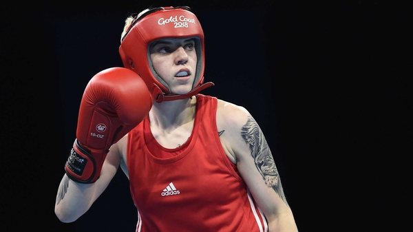Northern Ireland's Kristina O'Hara has guaranteed herself at least a silver medal at the Commonwealth Games
