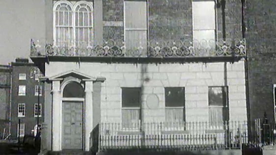 Merrion Square (1973)