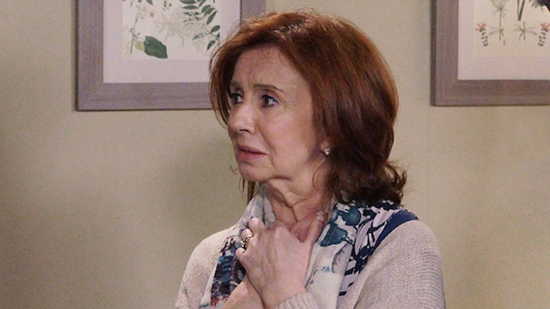 Dolores shocked when Wayne reveals who he thinks killed Karen