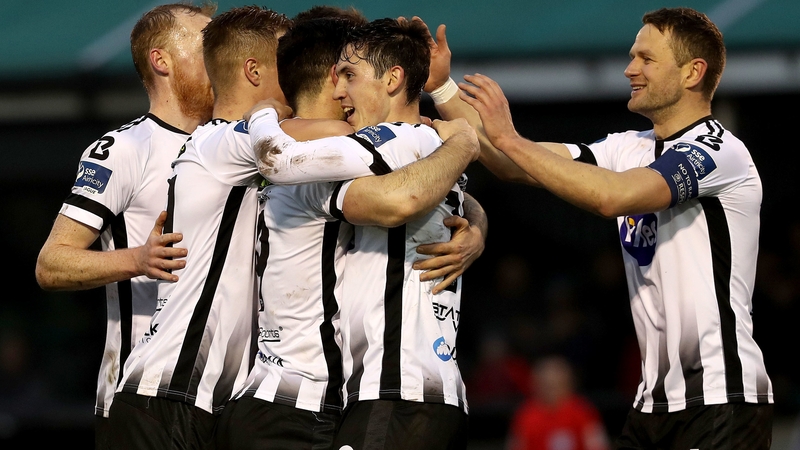 Patrick Hoban celebrates his goal with Dundalk team-mates