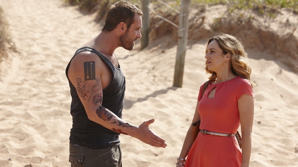 Robbo seeks professional help on Home and Away but it doesn't go to plan