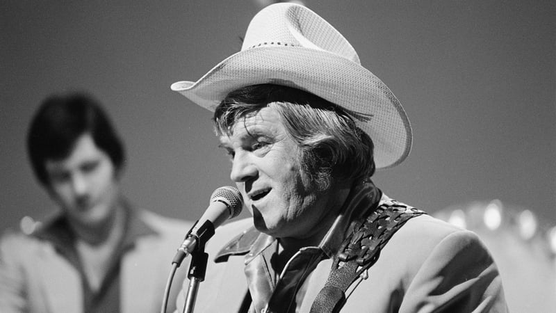 Irish country music singer Big Tom, wearing a stetson, performs during the recording of RTÉ Television's 'Country Star Time', in Studio 1 in December 1980.