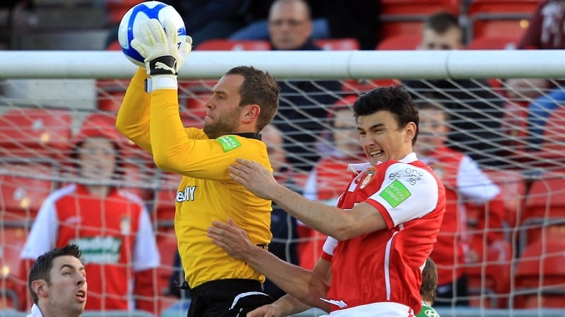 Alan Mannus in action for Rovers at Richmond Park