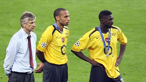 Arsene Wenger, Thierry Henry and Kolo Toure after the defeat to Barcelona in 2006