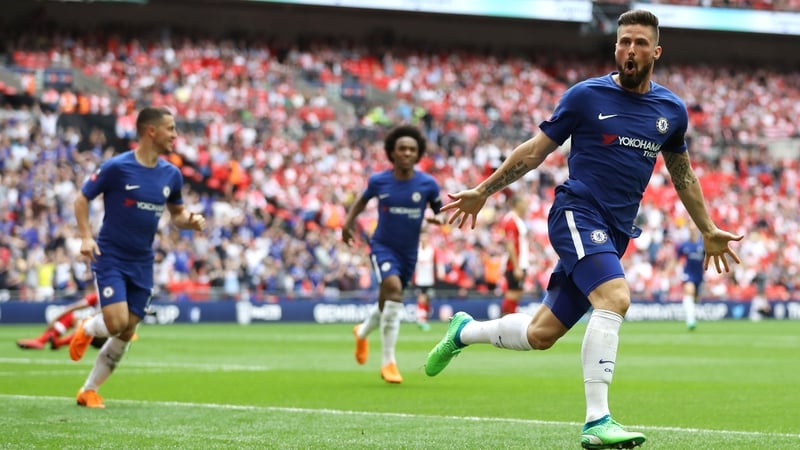 Olivier Giroud celebrates his goal