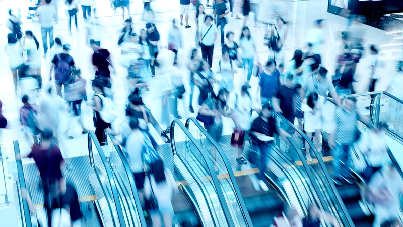 The problem of congested airports poses an obstacle to economic development, as well as the health and budgets of air passengers