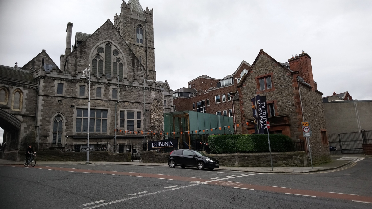 An Cúinne Dána; An Turas Abhaile