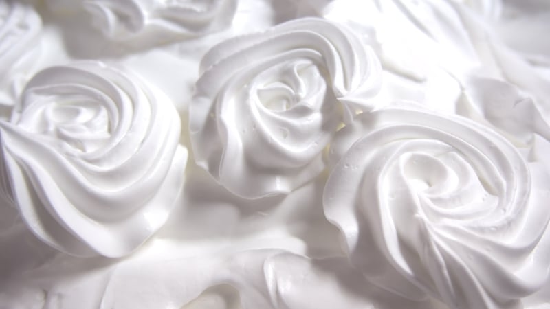 Rory's Meringue with Gooseberries & Elderflower