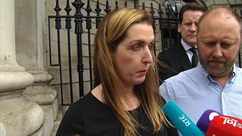 Vicky Phelan was diagnosed with cancer three years after her smear test results of 2011