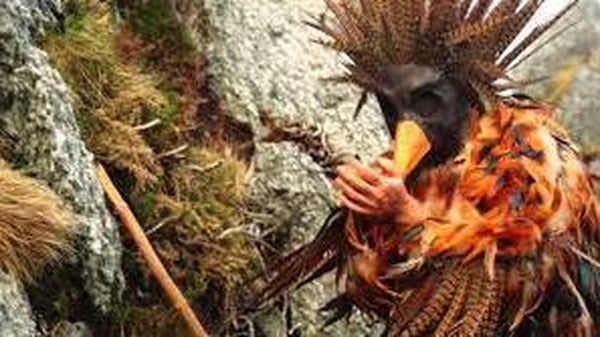 'Athrú saoil, athrú meoin, tús nua, bláthú': Bealtaine le Aeons