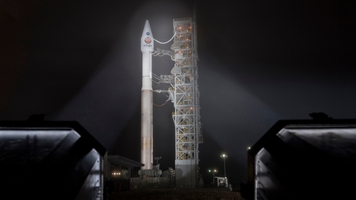 The $993 million spaceship is designed to study quakes on Mars