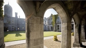 Pádraig Ó Sabhain , Ionad Foghlama agus Forbartha Gairmiúla d'Aosaigh in Ollscoil na Gaillimhe show image