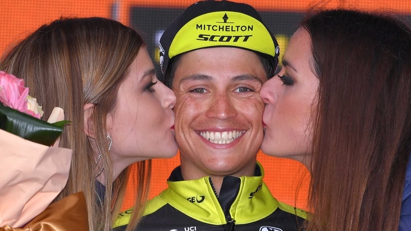 Esteban Chaves won the sixth stage at the Giro d'Italia