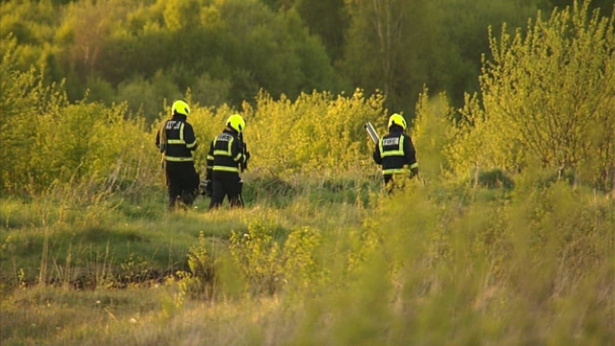 Investigation continues after man and young boy die in Offaly air crash