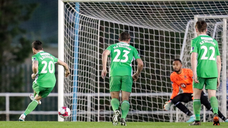 Billy Dennehy converts from the spot