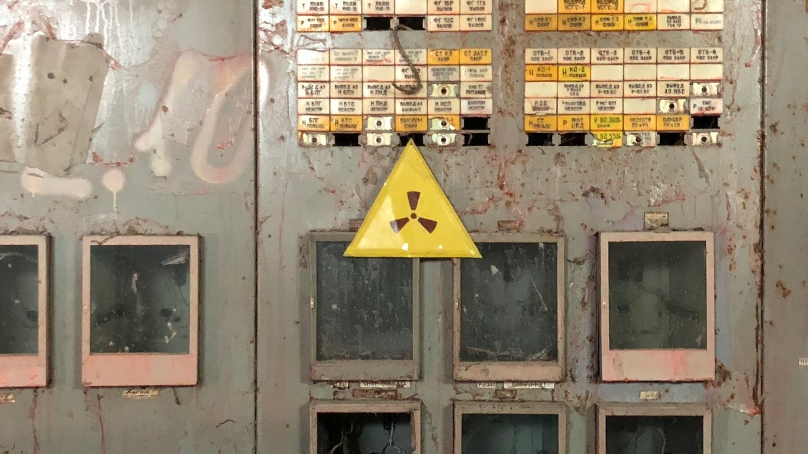 A control panel in a state of disrepair in the control room of Reactor No.4