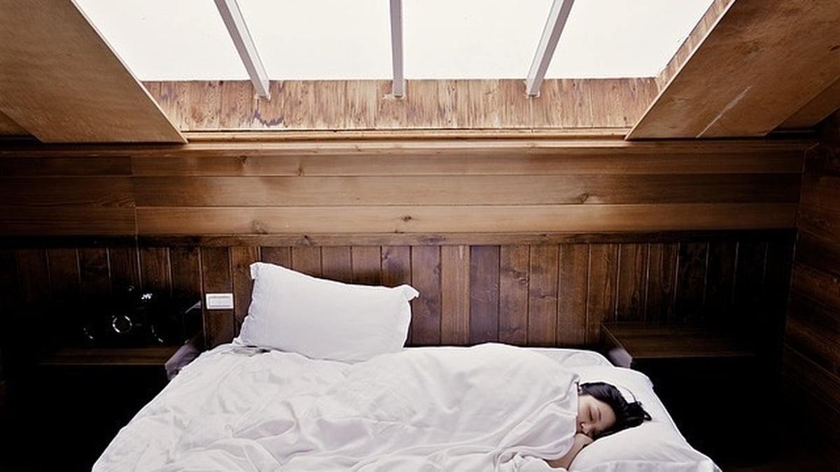 Dr Annie Curtis Advice on Sleep