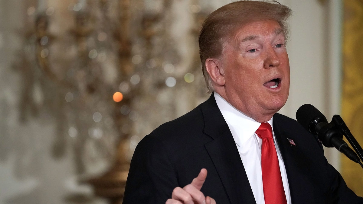 Trump defends immigration amid family separations