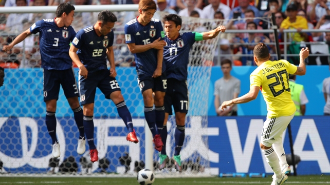 Juan Fernando Quintero draws Columbia level with a clever free-kick that goes under the wall