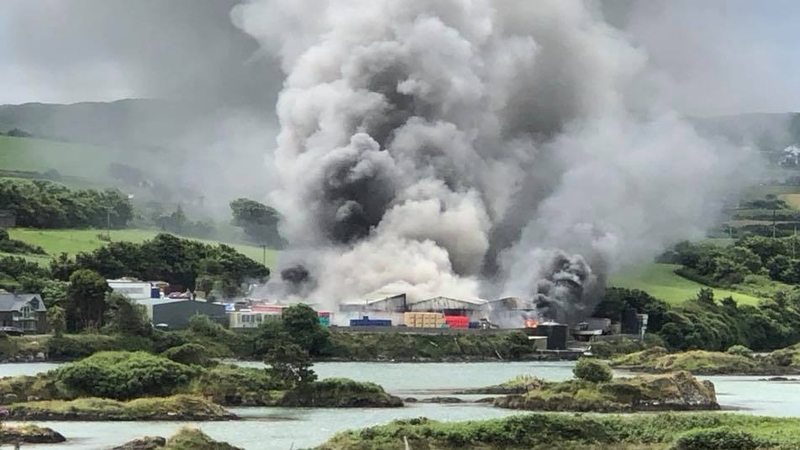 Large black plumes of smoke are rising into the sky (Pic: Best Photos of Baltimore)