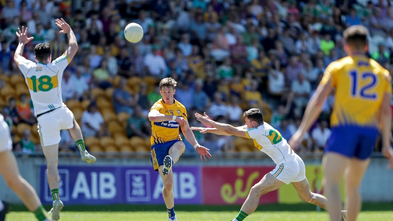 Eoin Cleary shooting for Clare