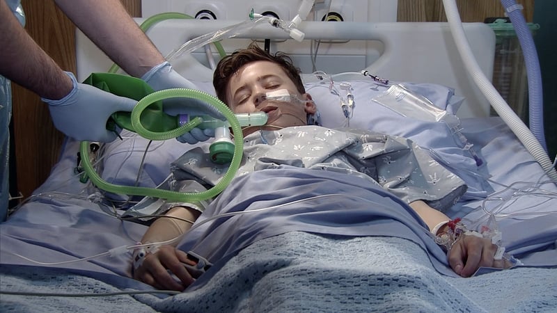 Jack develops sepsis on Coronation Street