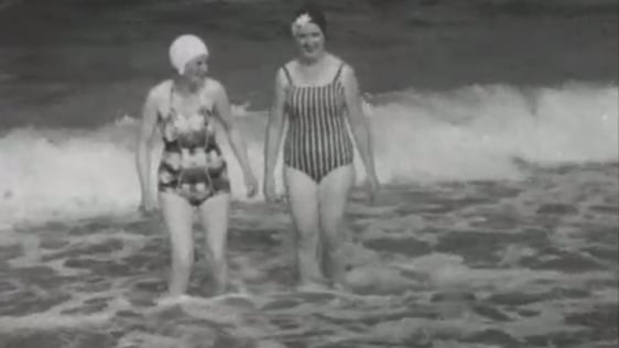 Swimmers in Bray (1968)