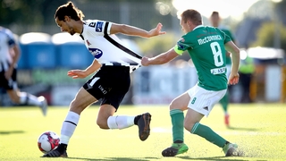 Dundalk's Krisztian Adorjan and Conor McCormack battle for possession