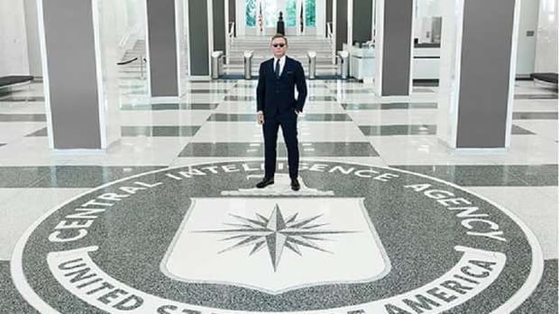 Craig visited CIA HQ on June 26. Photo: CIA