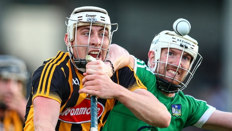 Treaty defender Séamus Hickey tackling Liam Blanchfield of Kilkenny