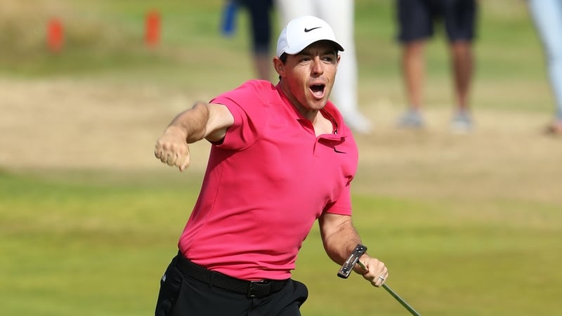 Rory McIlroy tees off at 1423