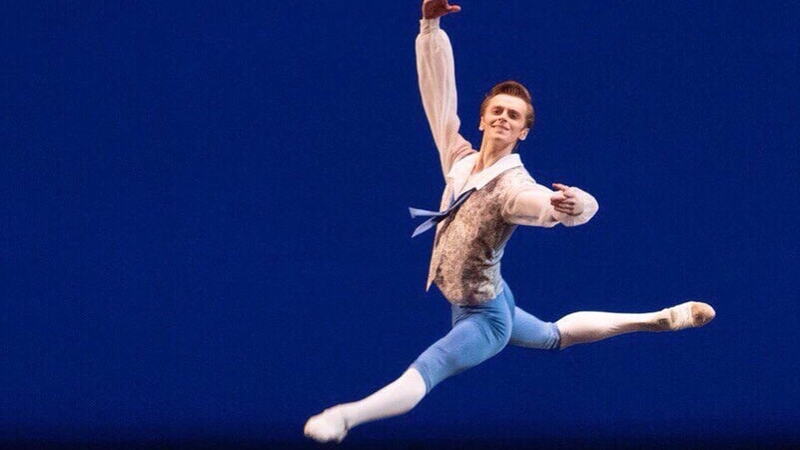Anthony White performing at the Arabesque International Ballet Competition last April