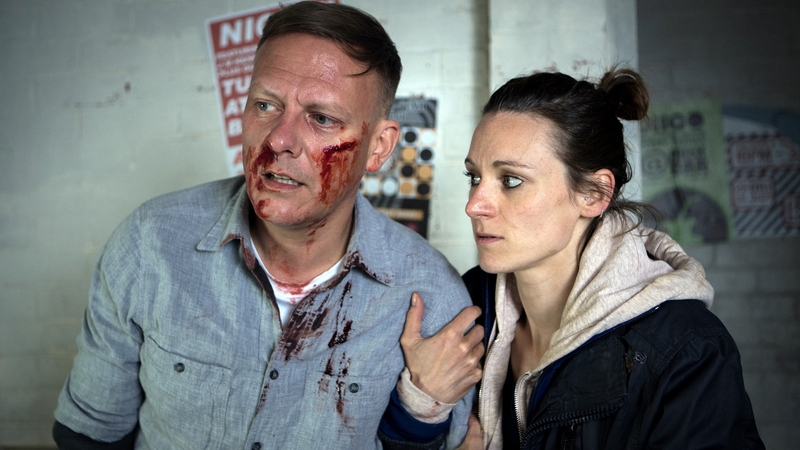Carol finds Sean beaten and robbed on Coronation Street