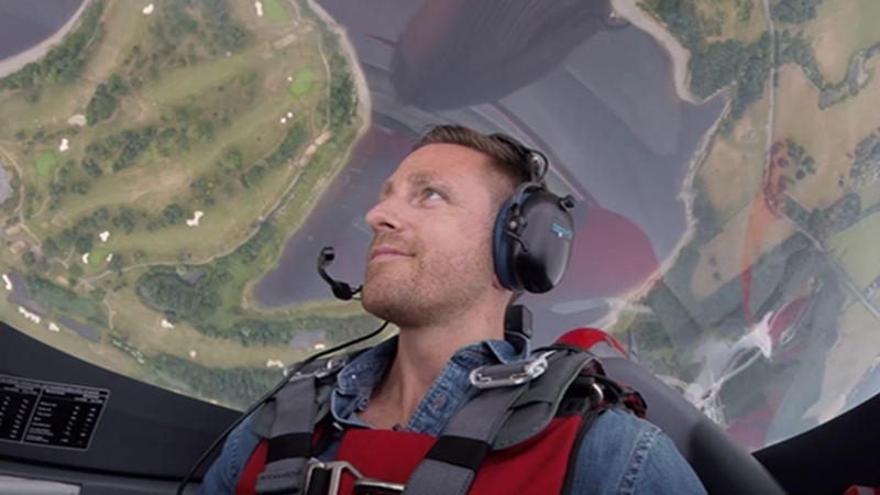 Stephen Murphy keeps his cool as he joined the Royal Jordanian Falcons on a flight