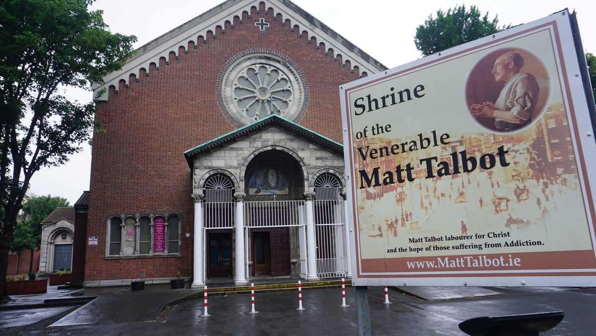 The Pope's Prisoners