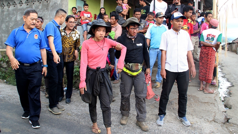 Hikers descended the mountain after guides discovered a different route