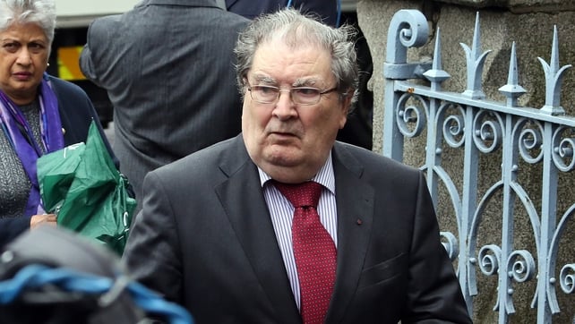 Mr Hume is pictured arriving for the funeral of former taoiseach Albert Reynolds in 2014