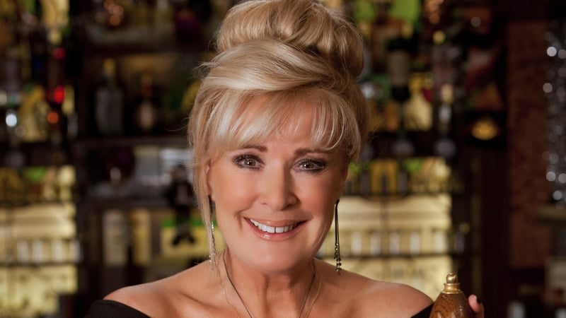 Liz gives Hannah all of her savings