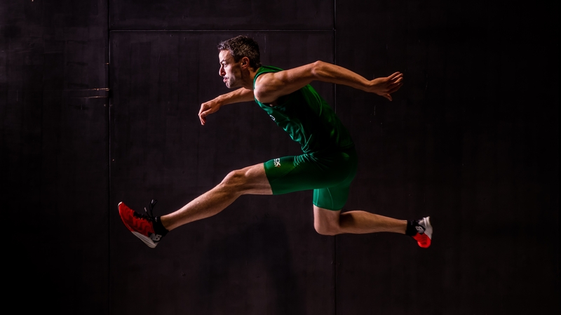 Leaving the rest in the shade, Thomas Barr