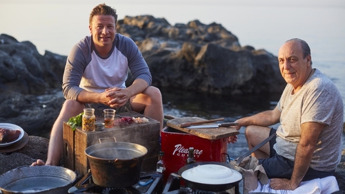 Jamie Cooks Italy