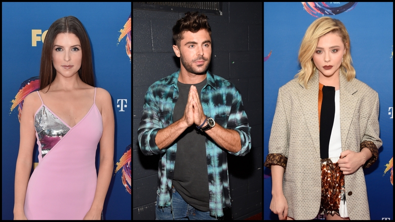 Teen Choice Awards Pink Carpet