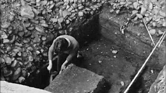 Newgrange (1962)