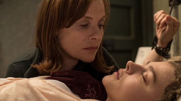 Isabelle Huppert and Chloë Grace Moretz in Greta