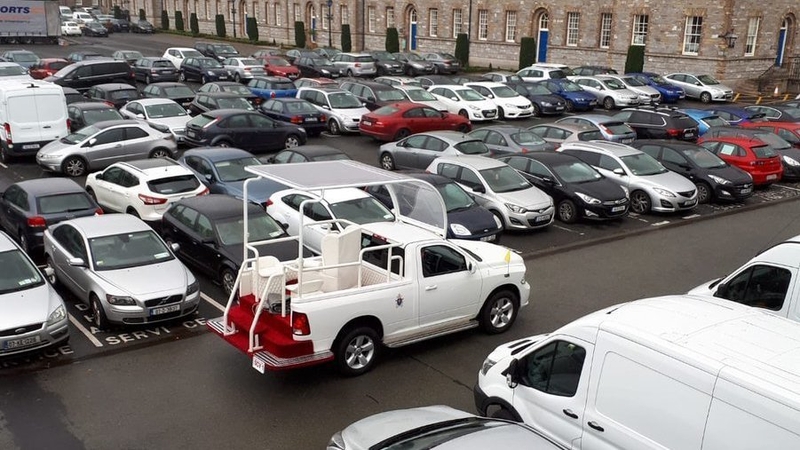 Gardaí expect up to 100,000 people in the city centre to view the motorcade