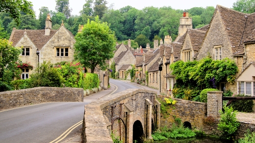 The Cotswolds presents the perfect opportunity for a short break for Irish holidaymakers.