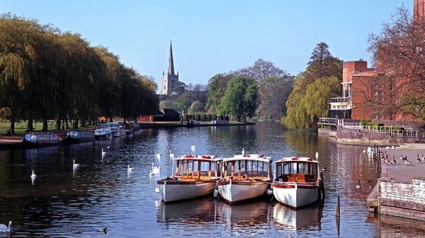 Shakespeare's birthplace mirrors a 'scepter'd isle' on Brexit