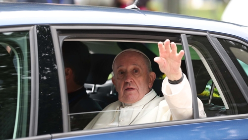 The Skoda Rapid which ferried Pope Francis around Dublin will now be used by a homeless charity