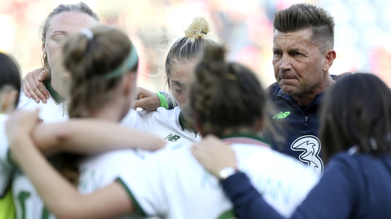 Ireland boss Colin Bell