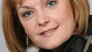 Frances Nic Géadaigh ó Sheomra na Nuachta. show image
