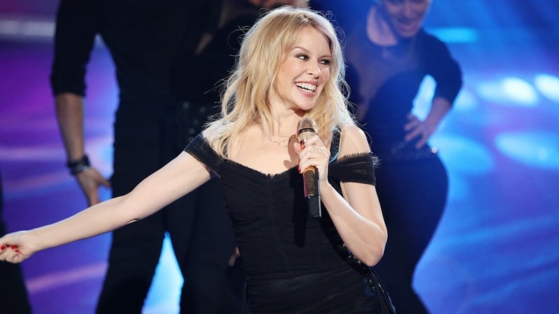 Kylie Minogue reunites with Jason Donovan at London gig